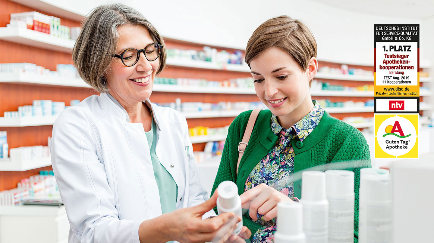 Apothekerin im Beratungsgespräch Apothekerin im Beratungsgespräch